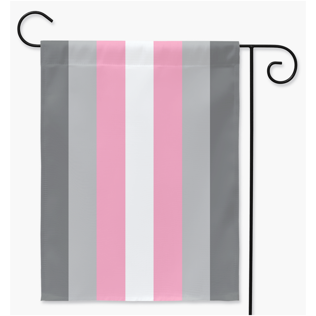 Demigirl - Banderas de jardín y jardín V1 Pride | Una o dos caras | 2 tamaños | Identidad y expresión de género