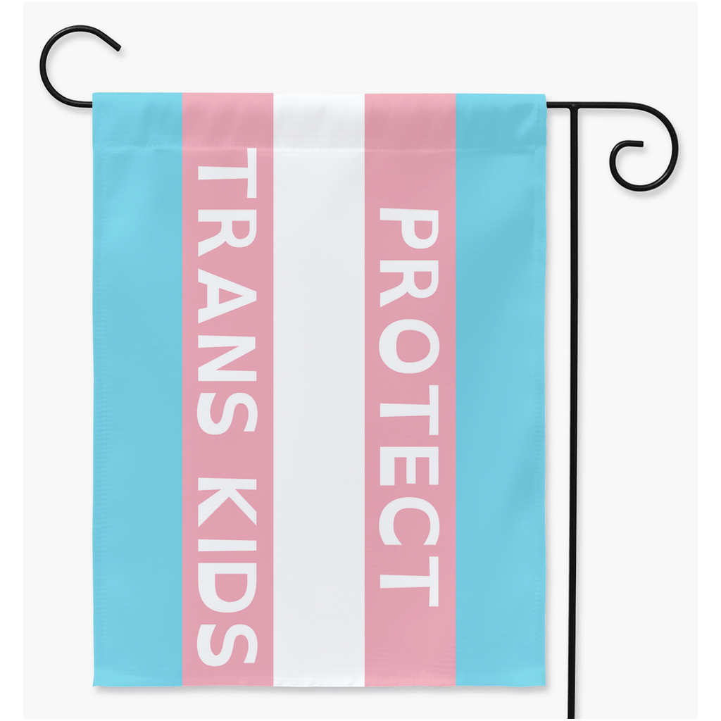 Protect Trans Kids - Banderas de jardín y patio blancas disléxicas abiertas | Una o dos caras | 2 tamaños