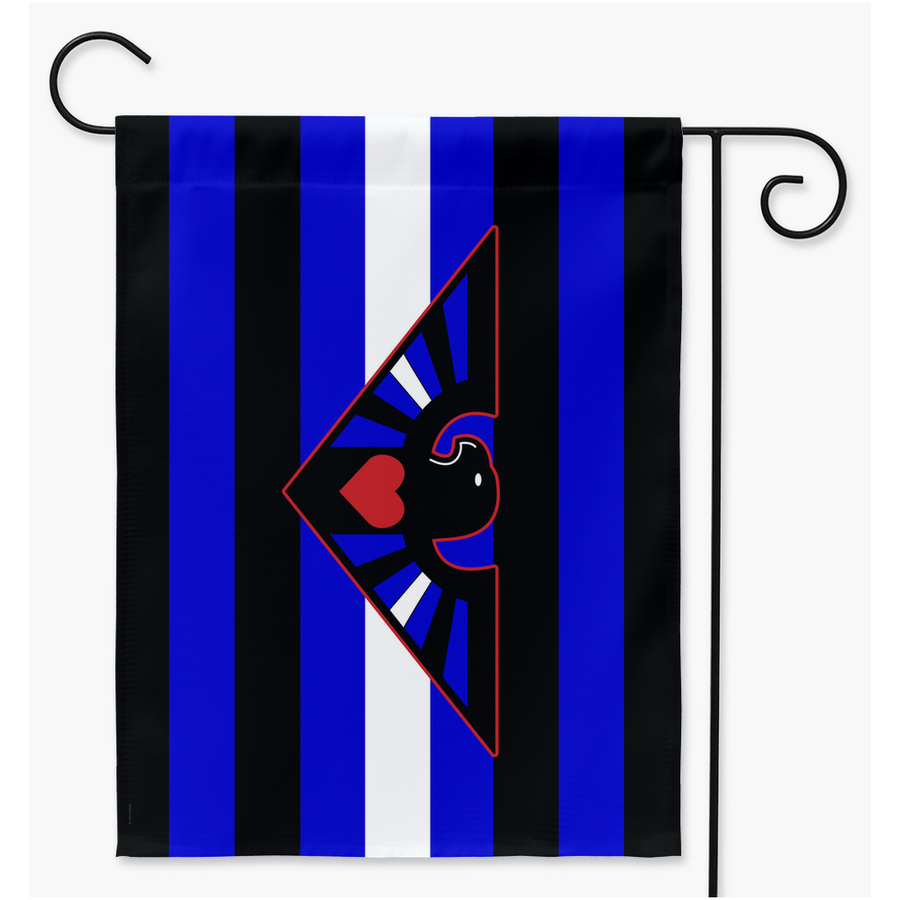 Drapeaux de cour et de jardin en cuir Eagle | Simple ou double face | 2 tailles | Perversité et fétichisme